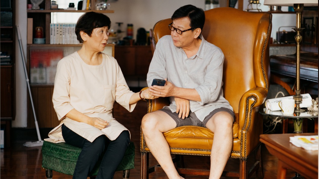 寇世勳跟鮑起靜在《一家之主》中合演夫妻。(圖/台北双喜電影提供)