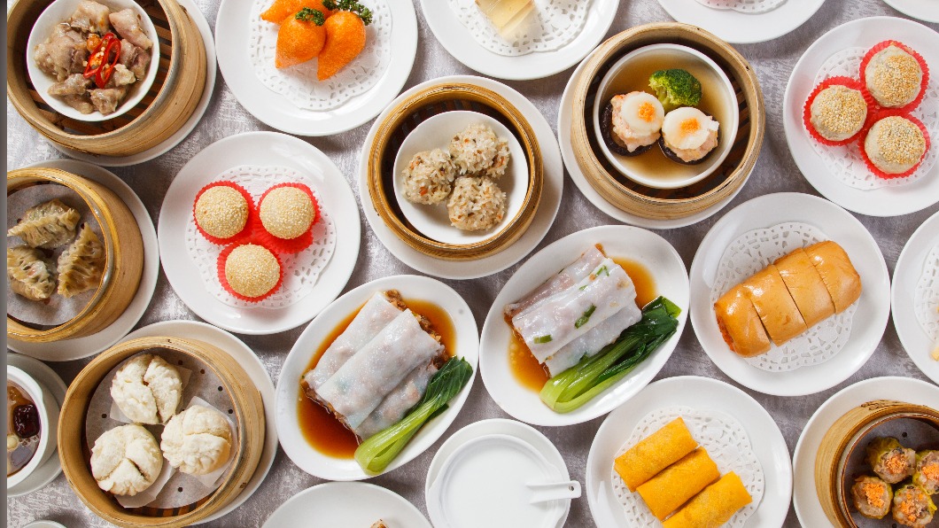 提供最多88道經典料理吃到飽。(圖/青青婚宴文創集團提供)
