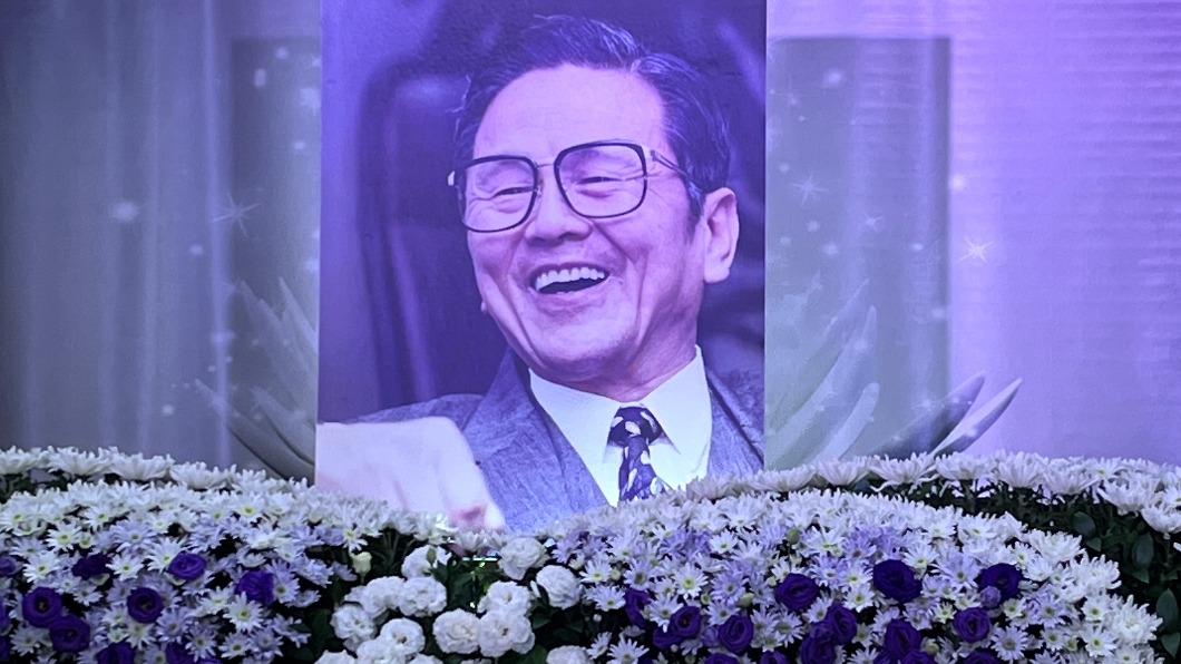 名導廖祥雄人生謝幕!朱延平悲送好友 翁倩玉花籃悼第2個爸爸