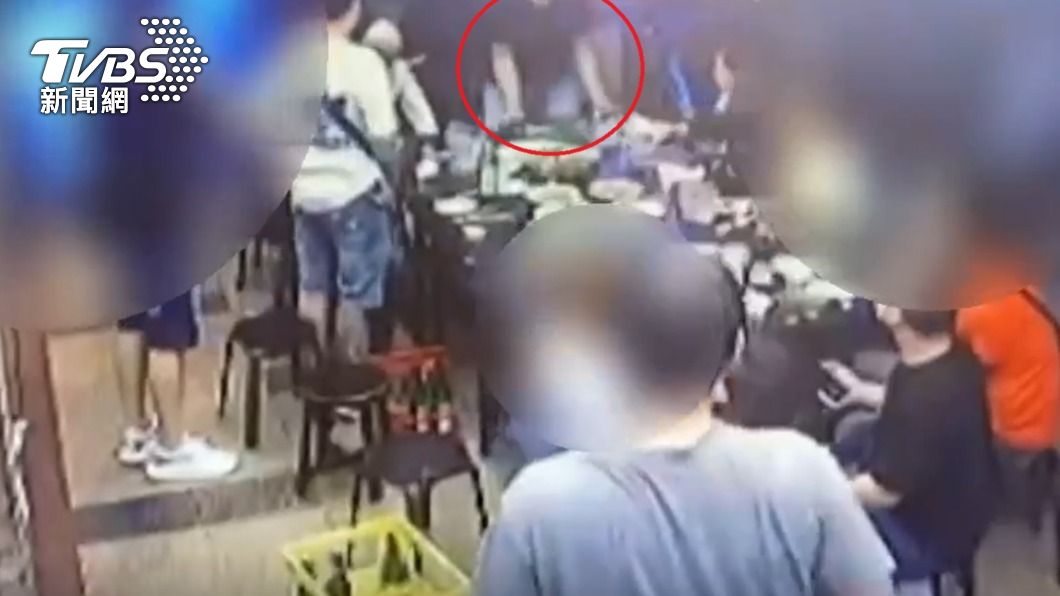 「冰的啦！」喝醉跟前老闆爆口角　2男翻桌鬧事還恐嚇　