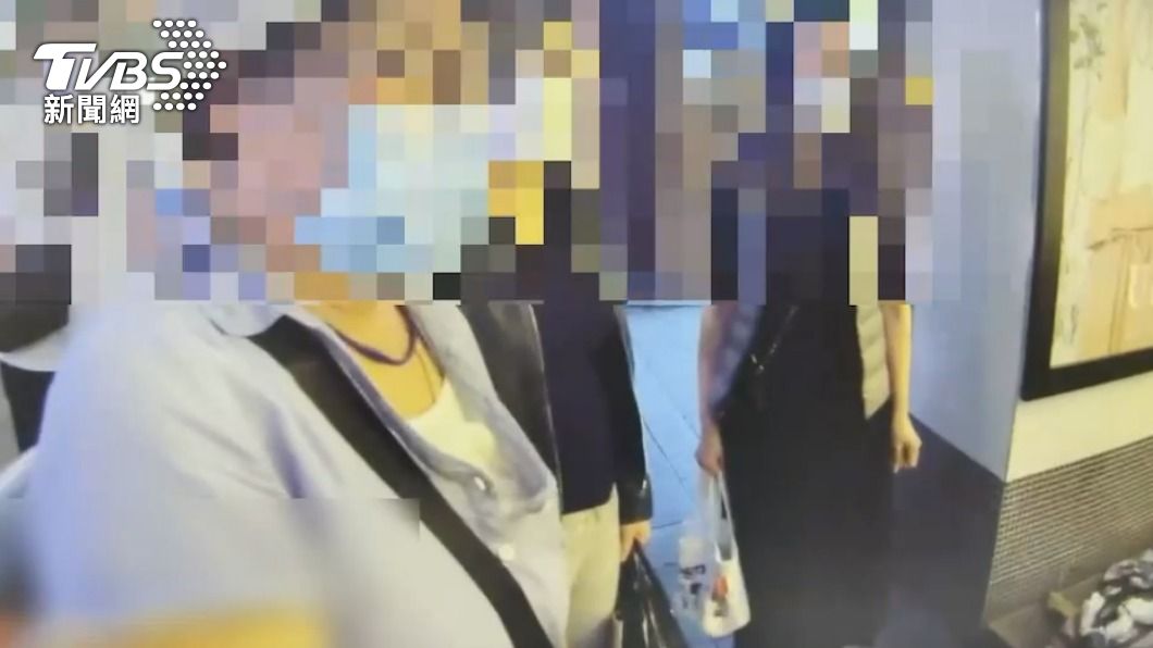 陳女時常在東區擺攤被檢舉。(圖/TVBS)