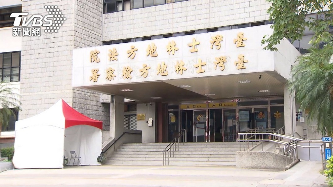 可怕!騎士等紅燈「隨機猛刺路人」 依殺人未遂判6年半