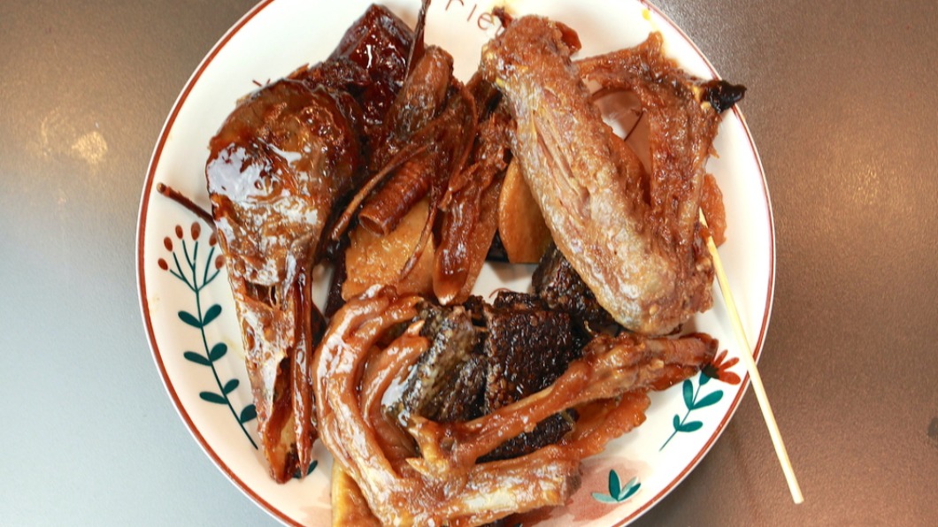 台南「籃記東山鴨頭」。(圖/樂天小高の美食之旅提供)