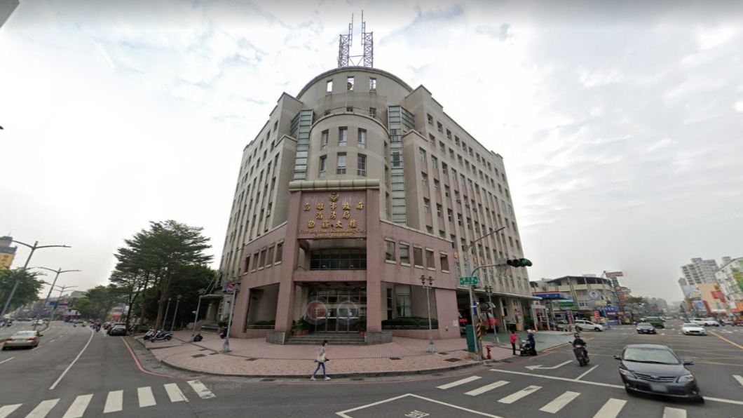 高雄三民二分局轄區派出所警染疫 擴大篩檢再添1同袍確診