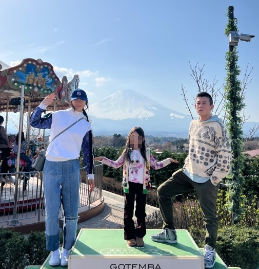 一家三口到日本旅遊。（圖／翻攝陳冠希IG）