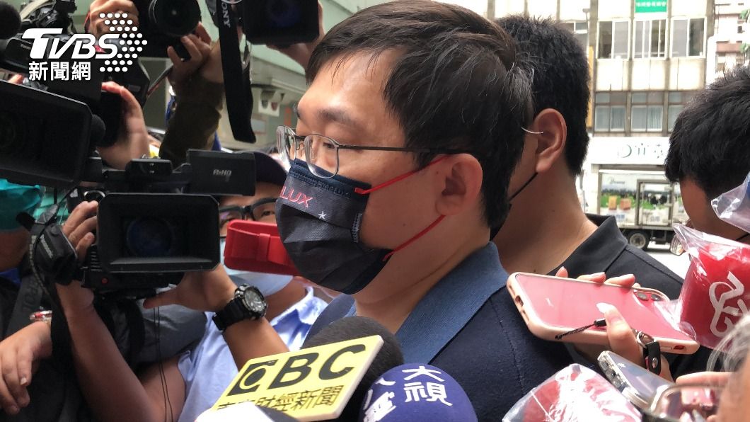 張國煒來了！戴「星宇口罩」接任立榮董事長　曝星宇、立榮動向