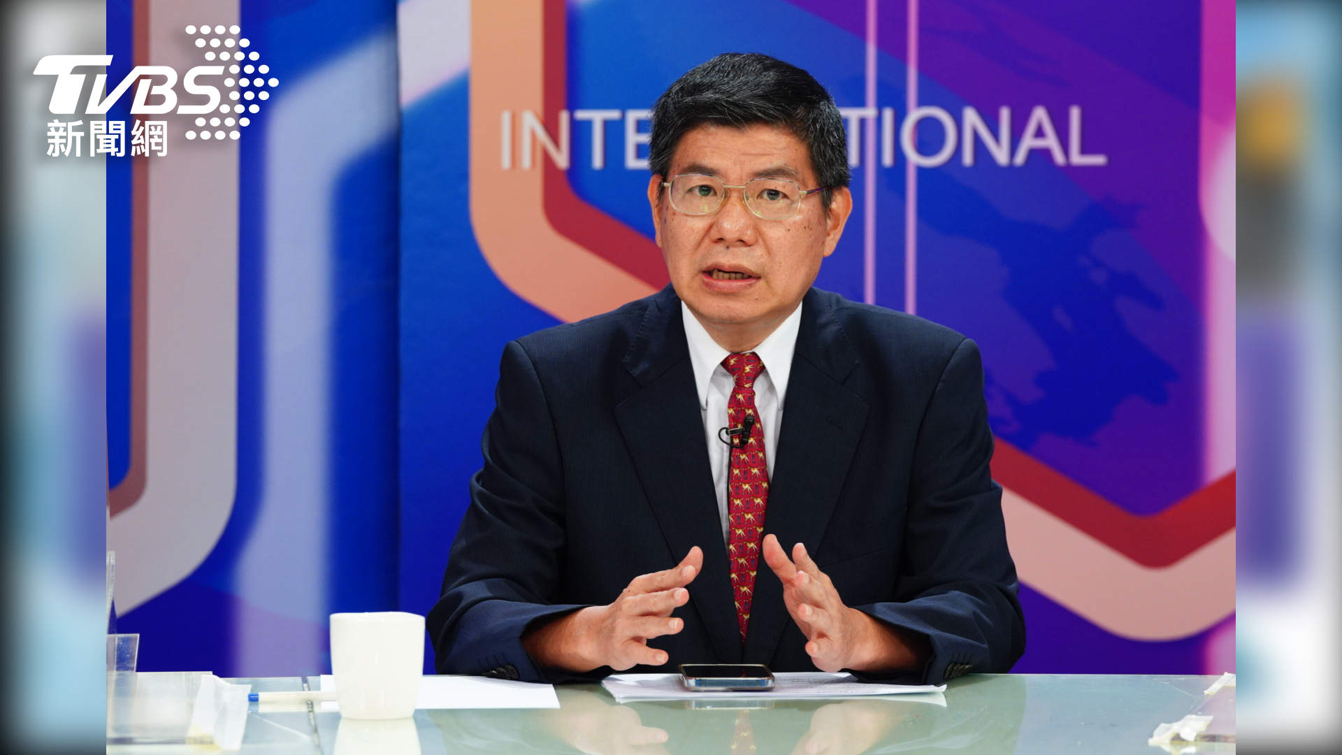 台大公衛學院教授詹長權呼籲政府要跟民眾清楚溝通要如何進行社會及邊境的解封措施_logo