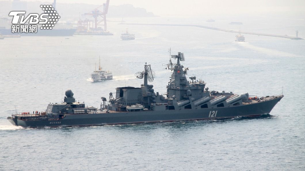 停靠在黑海的俄羅斯軍艦「莫斯科號」傳出爆炸嚴重受損,艦上士兵被迫撤離。(示意圖/達志影像美聯社)