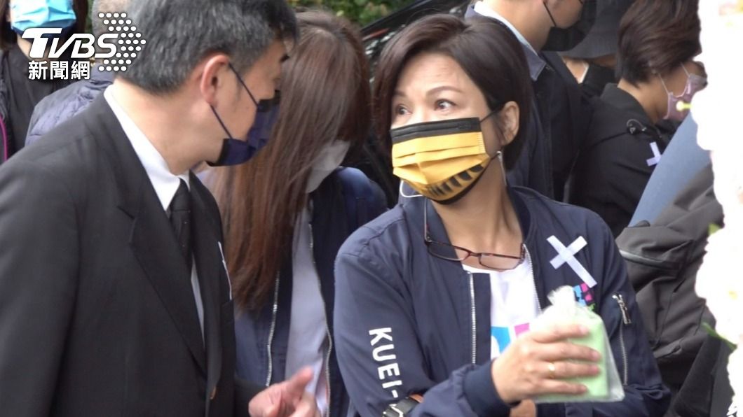 楊貴媚到場致意。(圖/黃城碩攝)