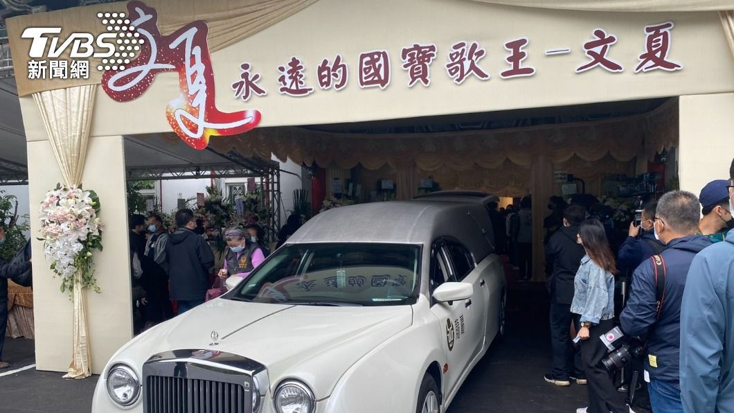 文夏的遺體將移往二殯火化，日後長眠在新北三芝龍巖會館。（圖／黃城碩攝）