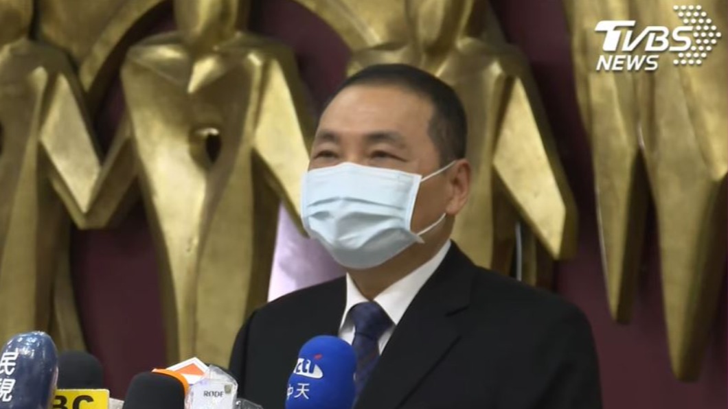 母親昨日過世 侯友宜議會總質詢時眼眶泛淚