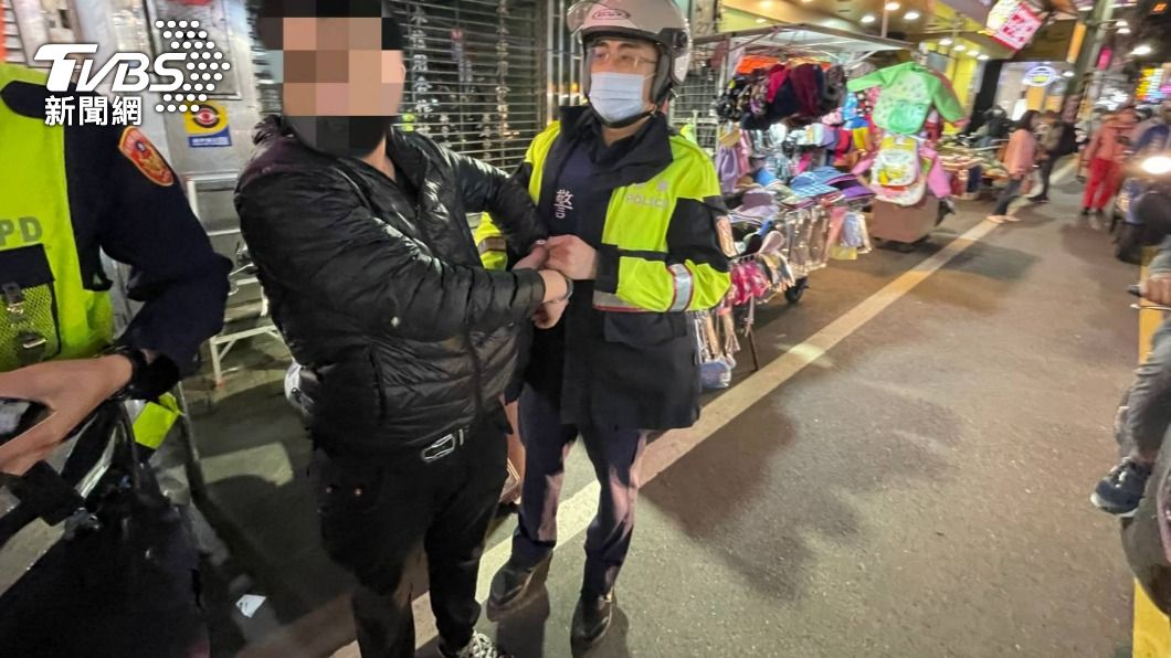 詐騙車手想賺3%報酬　下場卻是「搭捷運來坐警車走」