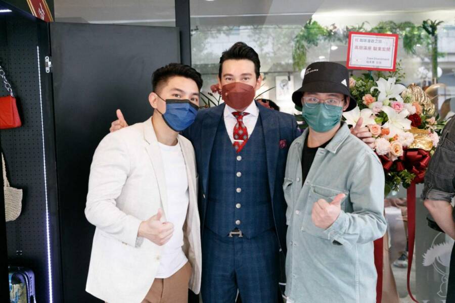 左起為天時集團台灣區執行董事陳科維、天時集團董事長Dr. Lin、雷夫數據科技董事長沈士猷。
