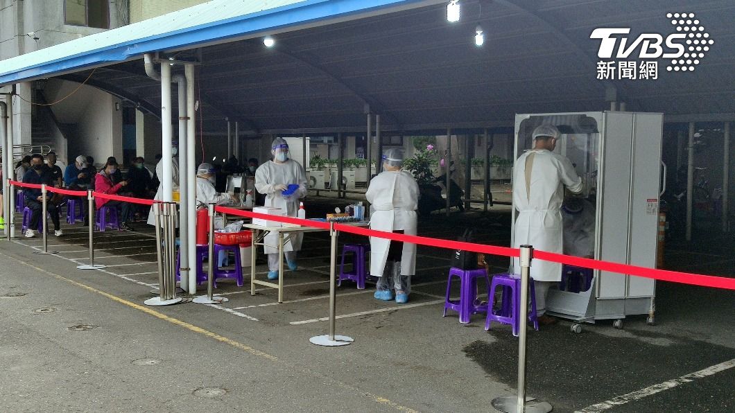 台東縣府疫情再擴大累計3主管染疫 設快篩站供員工檢測