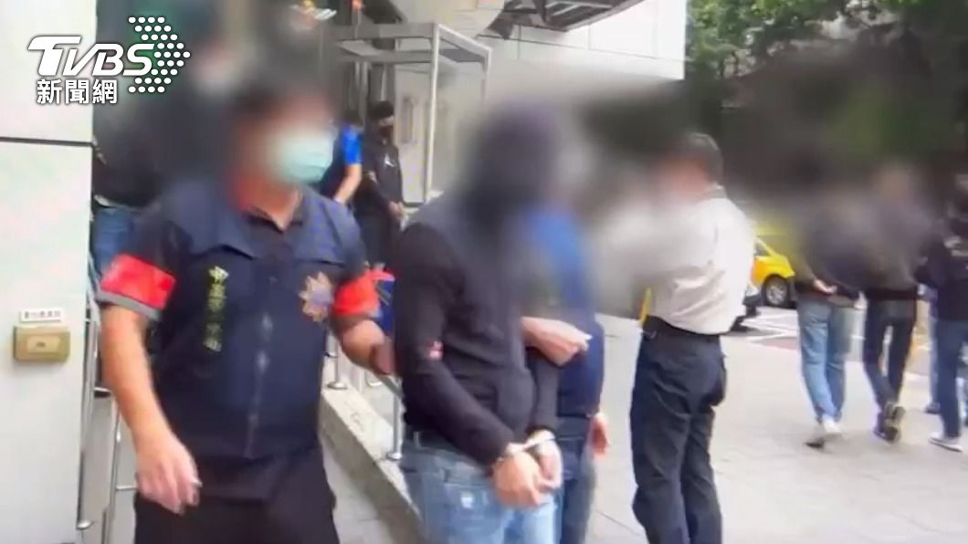 5名犯嫌被員警移送。(圖/TVBS)