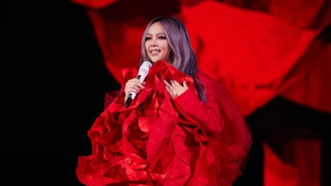 攻蛋12場畫完美句點! 張惠妹淚崩「儘管曲折但我不後悔」