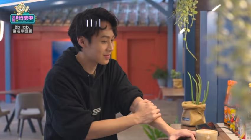 顏佑庭努力練習後的結果仍差強人意。(圖/翻攝自《來吧!營業中》臉書粉專)