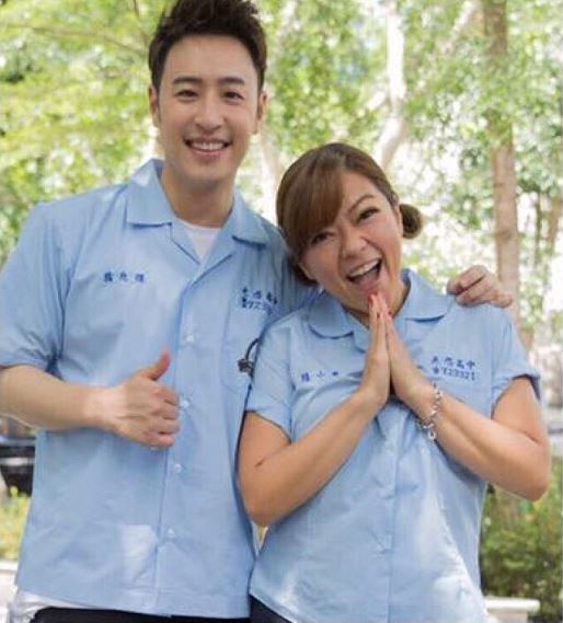杜詩梅(圖右)出演《麻辣鮮師》,竟被小甜甜老公以為是她演的。(圖/翻攝自杜詩梅臉書)