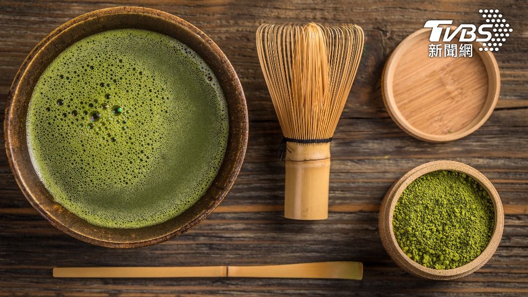 抹茶含有兒茶素、茶多酚等活性成分,能降低心血管疾病風險。(示意圖/shutterstock達志影像)