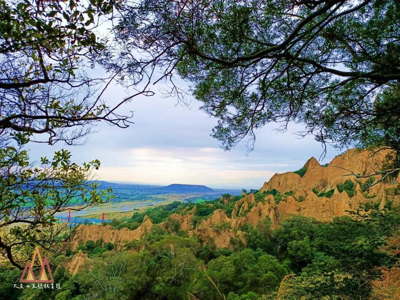 火炎山因景觀特殊成為熱門景點。（圖／翻攝自火炎山生態教育館臉書）