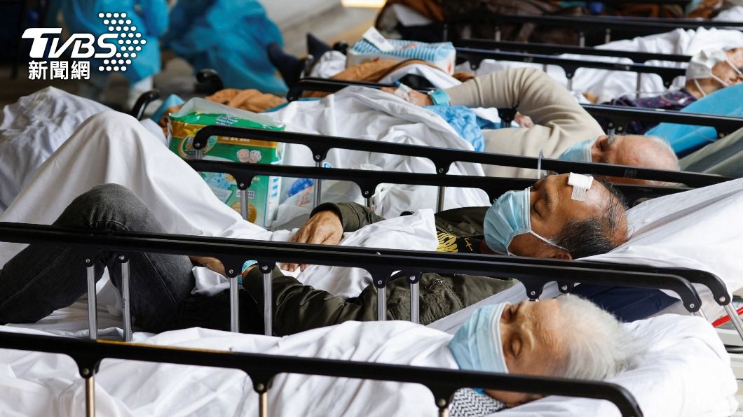 疫情趨緩 港增747例確診「連3天單日低於千人染疫」