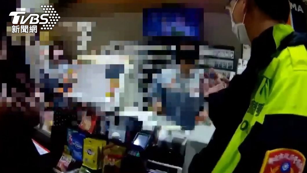 超商無奈表示已經將申訴管道告知女子。(圖/TVBS)