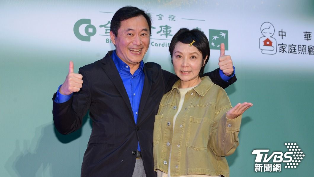 湯志偉(左)分享與顧寶明私下互動。(圖/許方正攝)