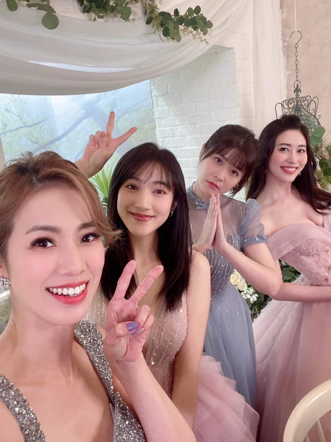 黃宣（左起）、夏宇禾、李燕、張郁婕在劇中飾演王家四姊妹。（圖／翻攝張郁婕臉書）