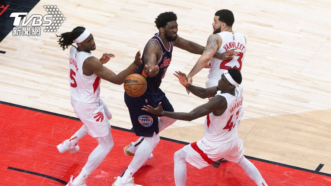 NBA恩比德延長賽飆進致勝三分 76人反噬暴龍