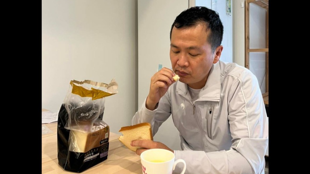 羅智強發燒、上吐下瀉「像被車撞」 急做快篩結果出爐