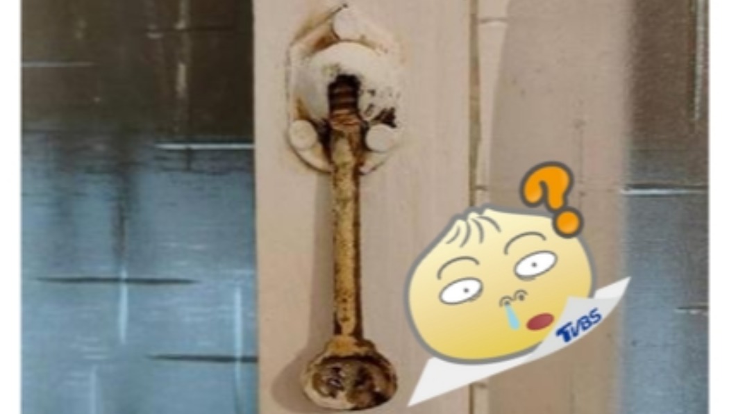 窗戶間崁「神奇小鑰匙」？　過來人曝隱藏作用：這超棒