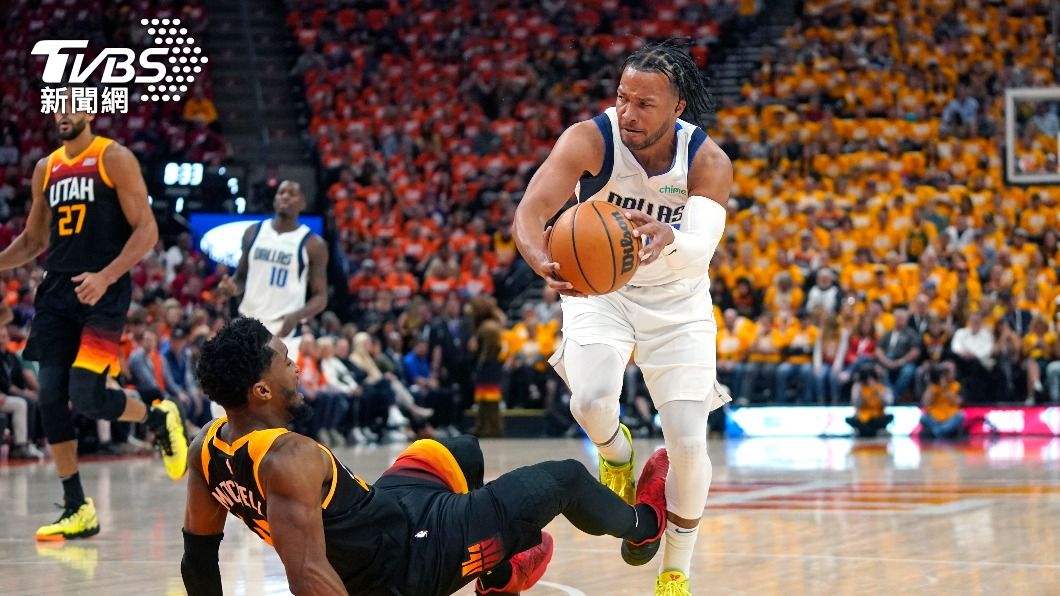 布朗森31分轟倒爵士 NBA獨行俠季後賽2比1領先