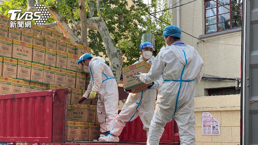 上海保供物資出差錯 多人抱怨有餿味、吃完胃痛