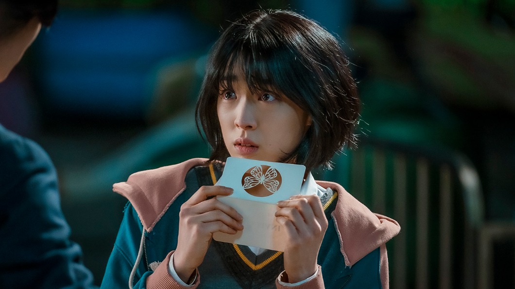 大勢新人崔聖恩首度擔綱女主角。(圖/Netflix提供)