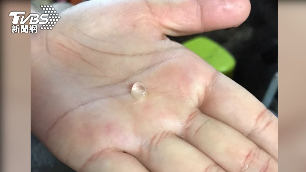 狂風暴雨!台南下5分鐘冰雹 小孩聽聲響嚇爆躲棉被裡