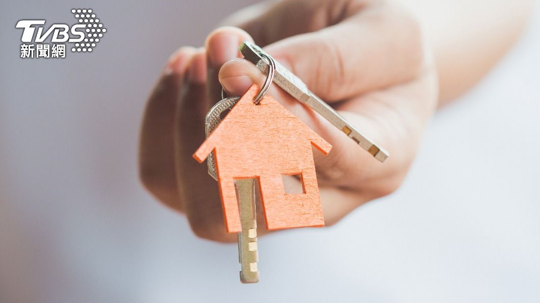 許多網友指出應先辦房貸再辦信貸。(示意圖/shutterstock達志影像)
