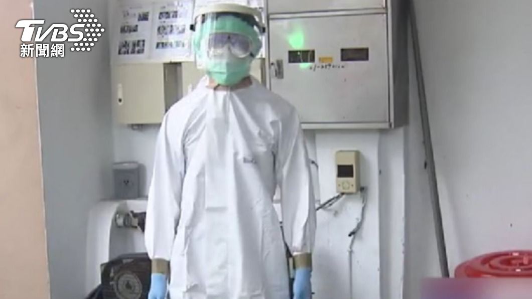 消防出勤防疫救護都需穿著全套裝備。(非當事人、示意圖/TVBS資料畫面)