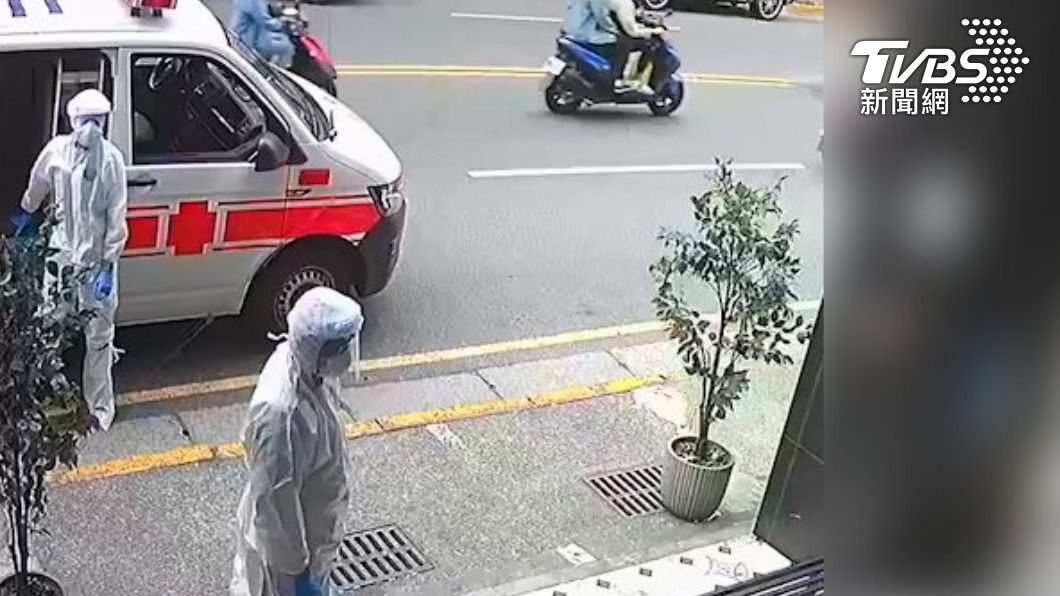 婦產科將新生兒送醫,但最後又回到診所觀察。 圖/TVBS