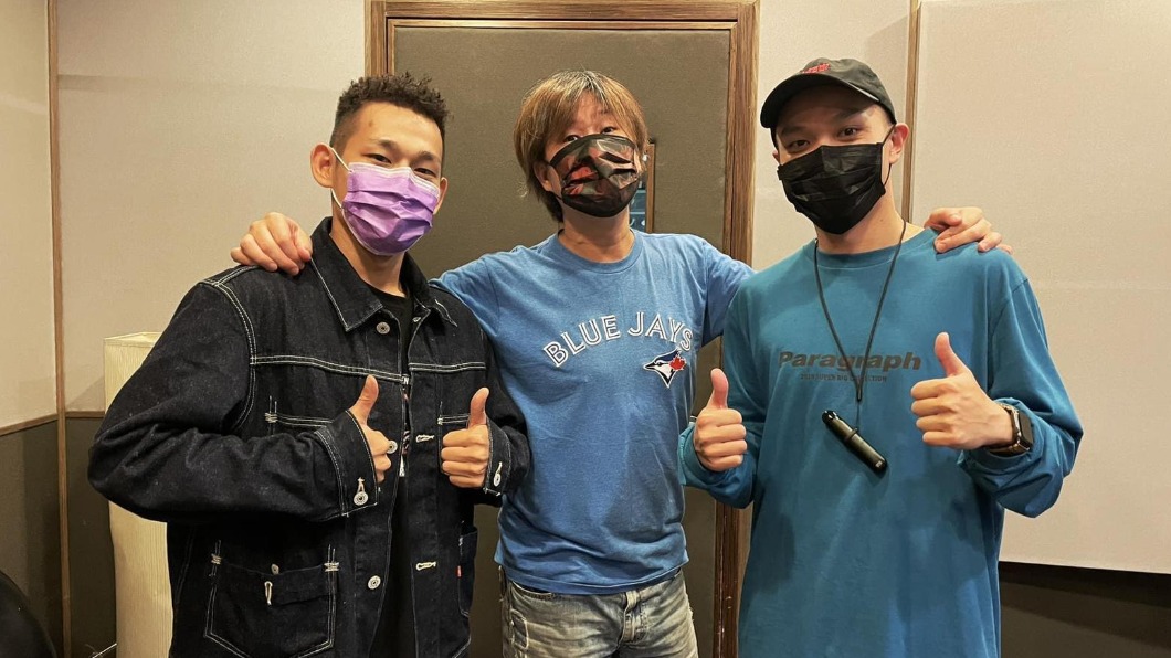 草屯囝仔新歌〈想你的形影〉，邀來吉董（中）擔任製作人。（圖／混血兒娛樂提供）