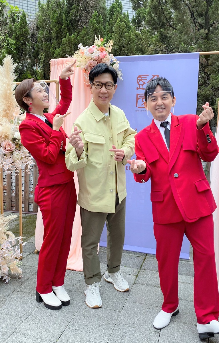 Lulu和師父黃子佼的節目錄製第二季。(圖/東森提供)