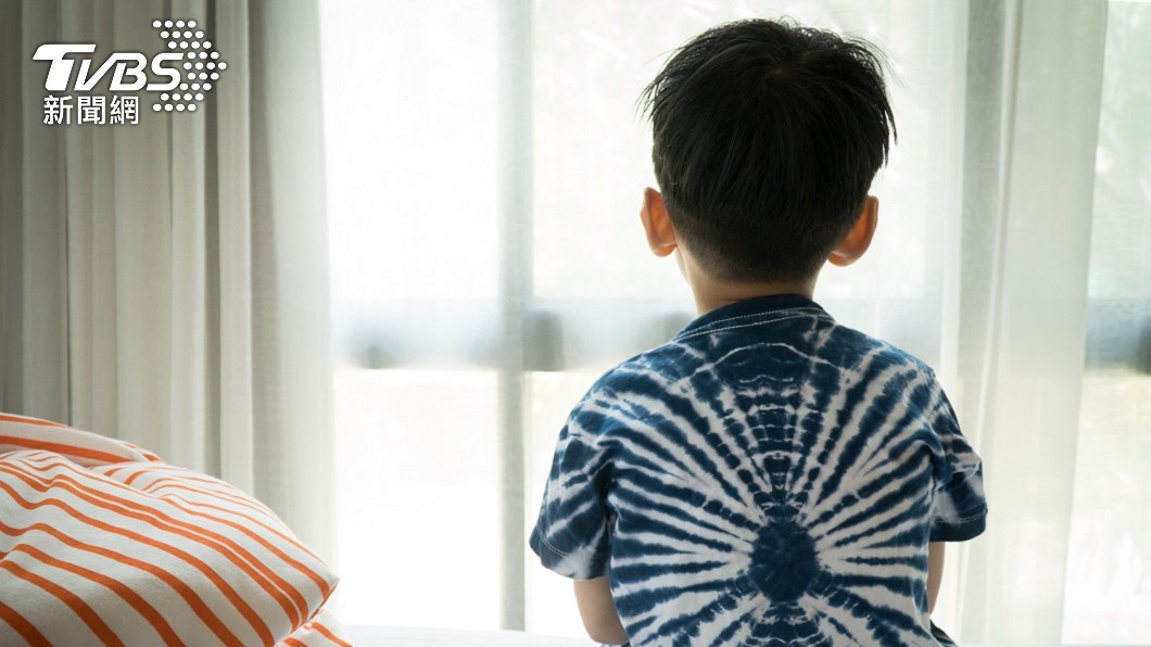 沒多久男童出現身體不適家人緊急將他送醫急救。(示意圖/shutterstock 達志影像)