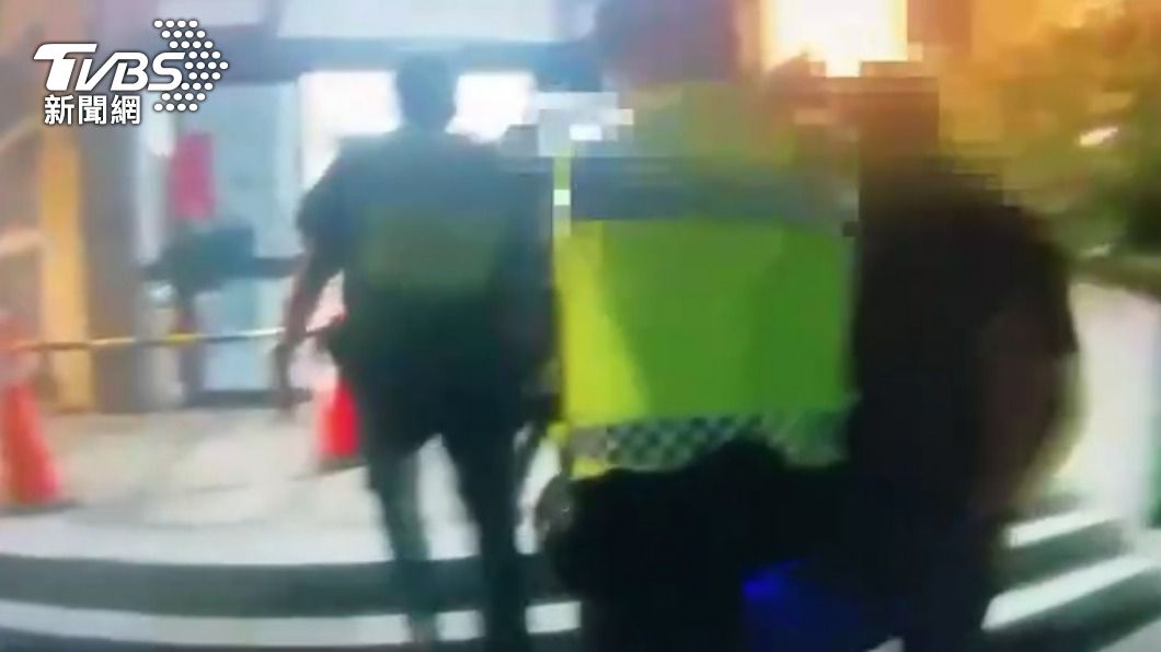 警方將人全數帶回。(圖/TVBS)