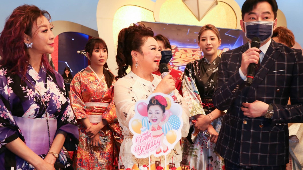 白冰冰發願想幫老人洗澡。（圖／中視提供）