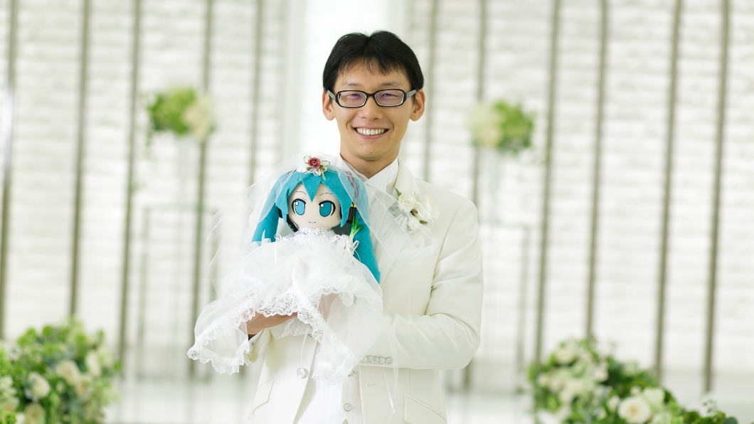 初音的日男老公認了「遇到困難」 癡情喊:愛從未改變