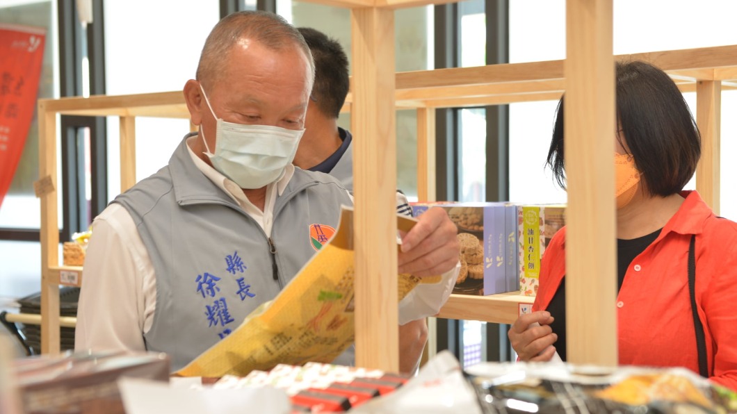 曾與苗縣確診副議長餐敘 徐耀昌等9官員採檢結果出爐