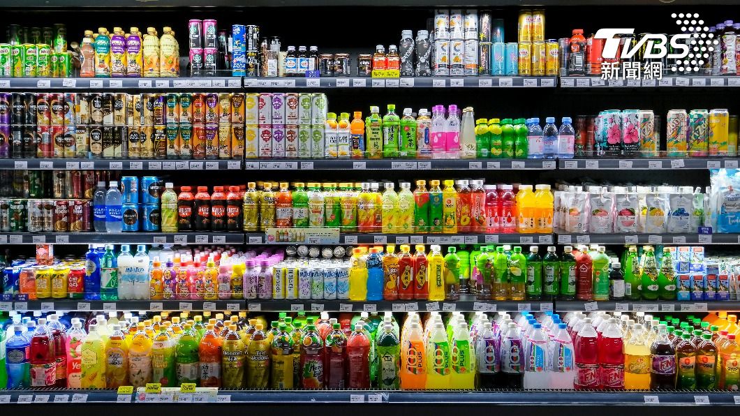 台灣飲料界霸主是誰?鄉民一面倒推它「稱霸30年」:再戰十年
