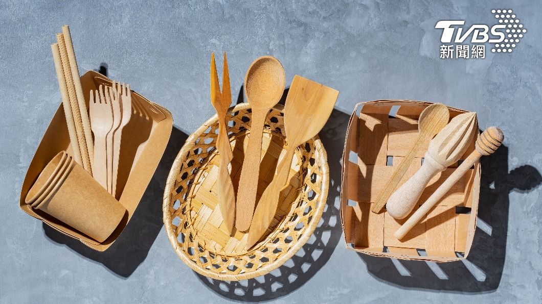 一般木製餐具可分為「上漆」、「未上漆」兩種。（示意圖／shutterstock達志影像）