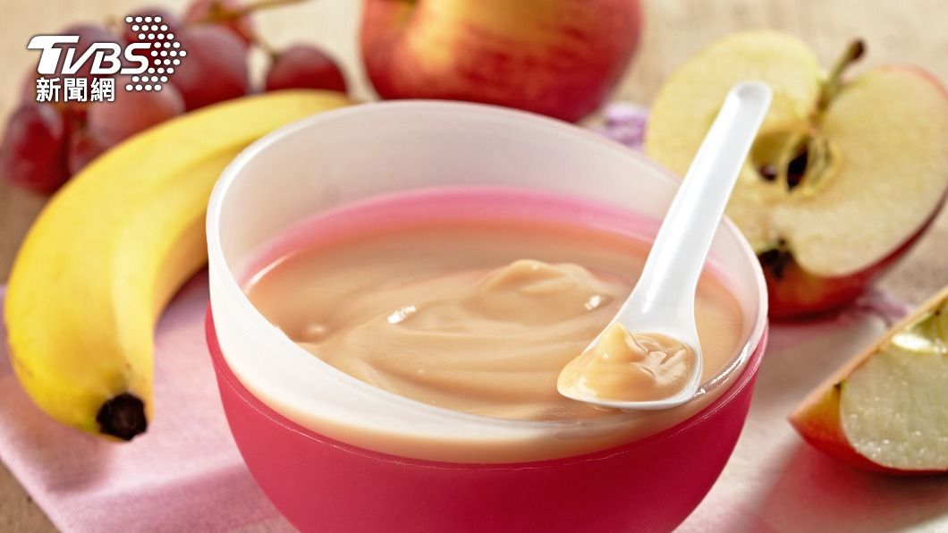 媽媽須觀察幼兒副食品銜接情況。(示意圖/shutterstock達志影像)
