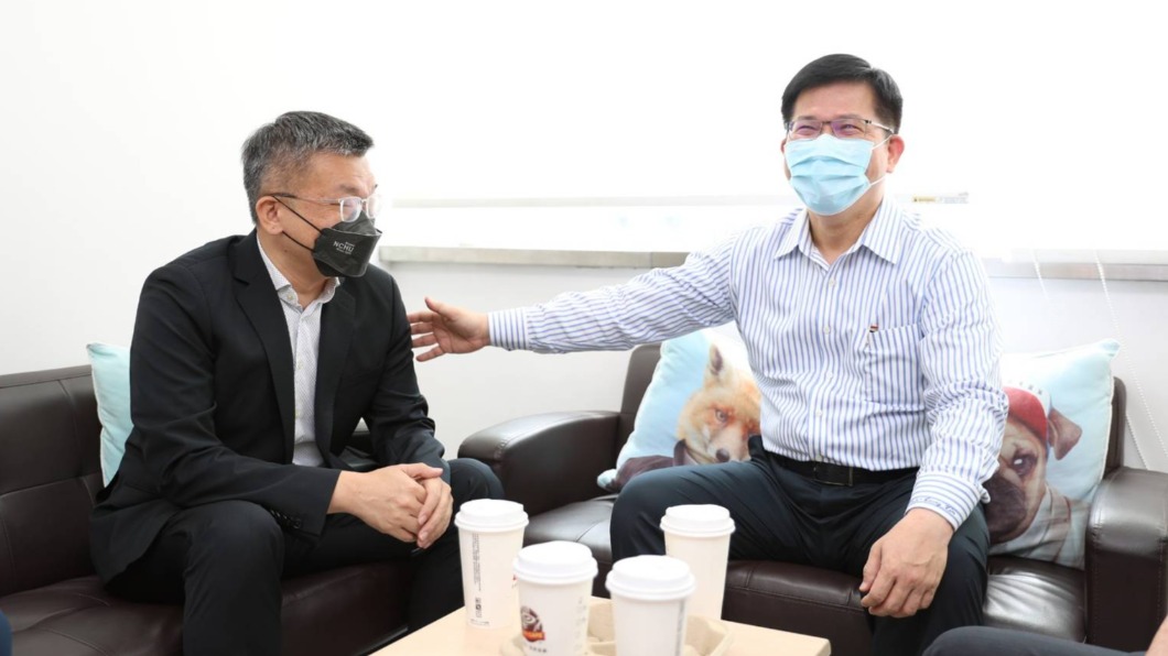 蔡其昌今拜會林佳龍請益台中市政。（圖／林佳龍辦公室提供）