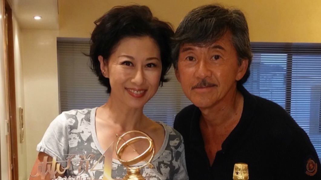 葉蒨文與老公林子祥。(圖/翻攝自微博)